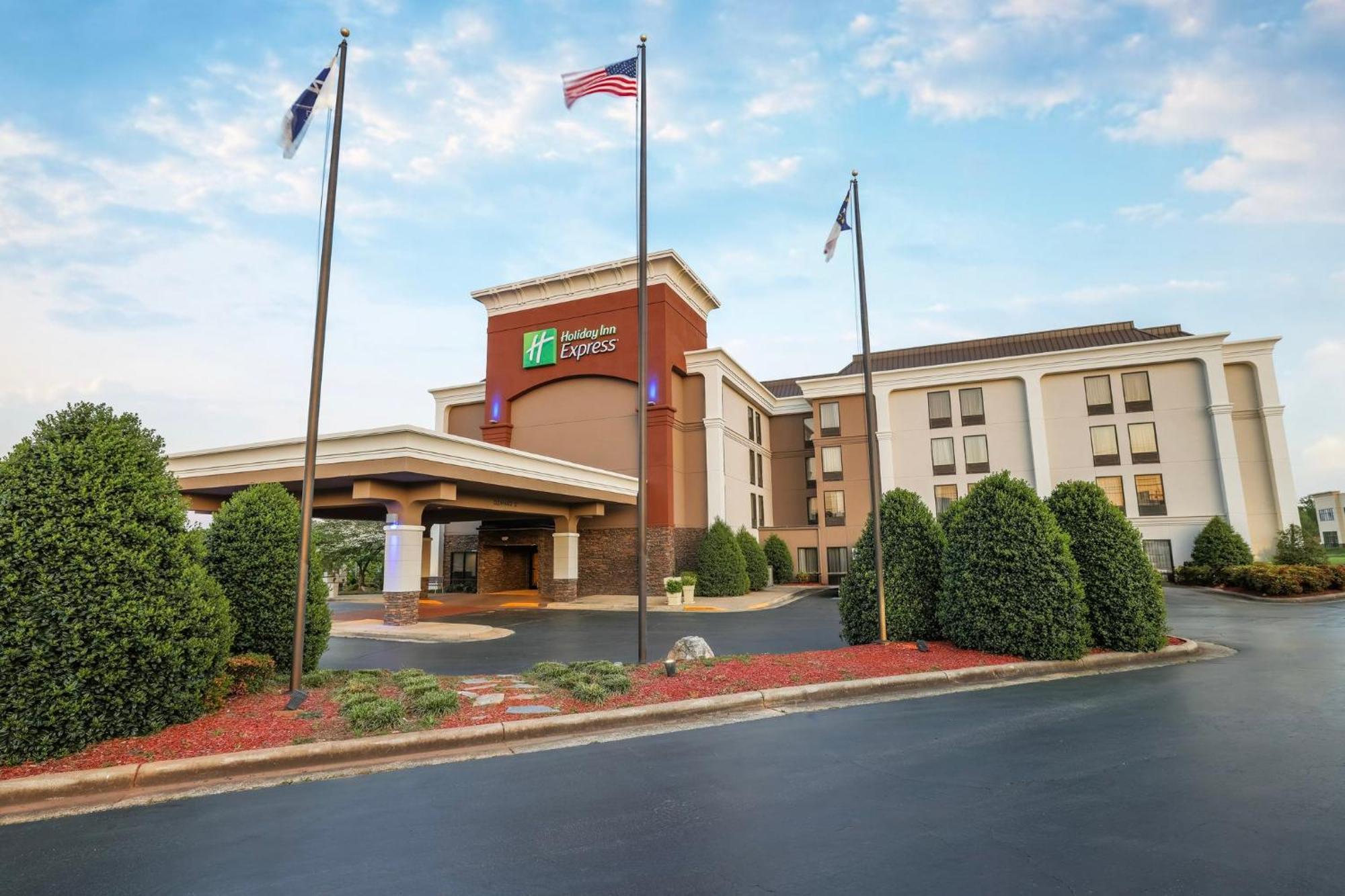 Holiday Inn Express Burlington By Ihg Εξωτερικό φωτογραφία