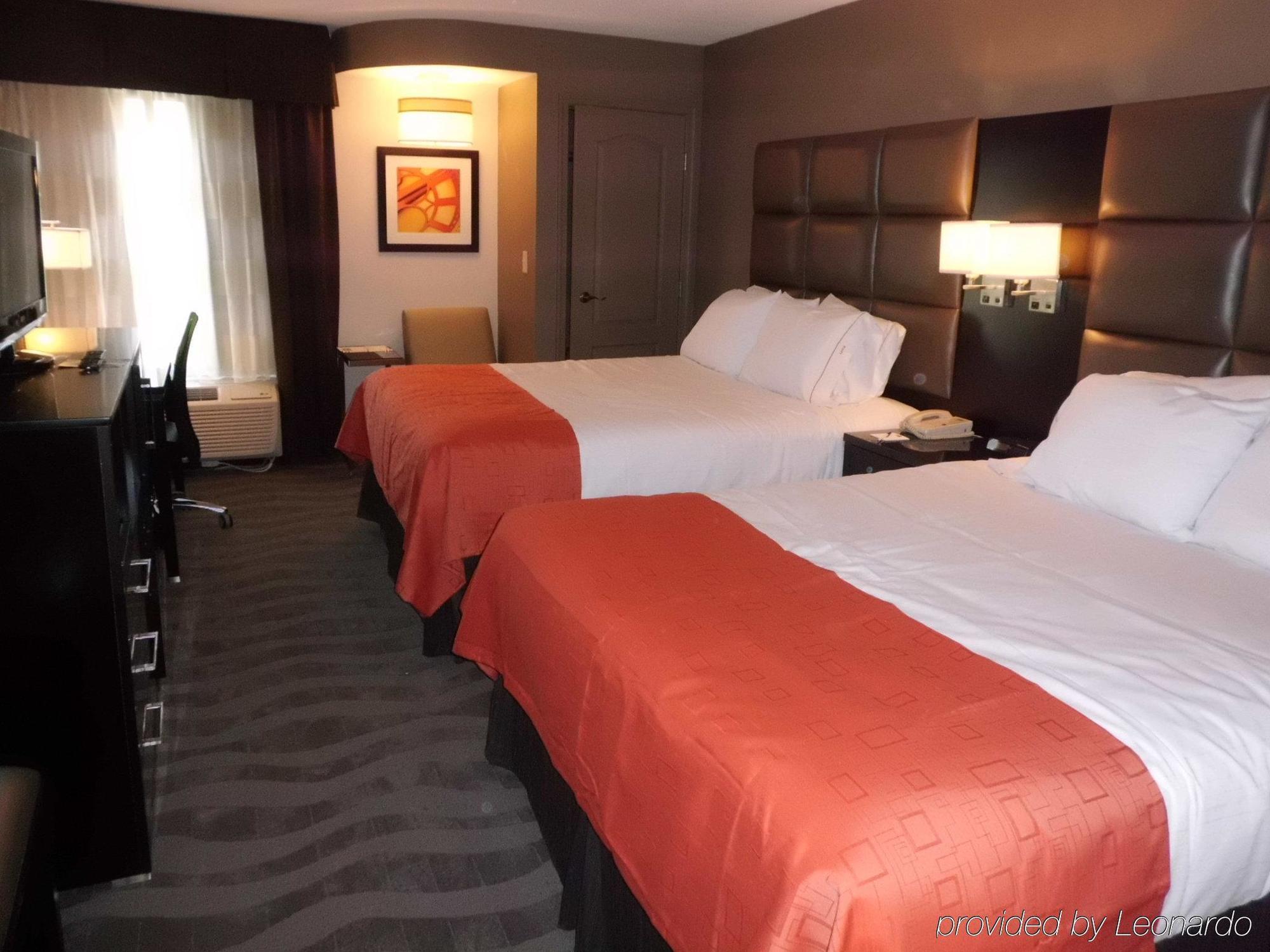 Holiday Inn Express Burlington By Ihg Δωμάτιο φωτογραφία