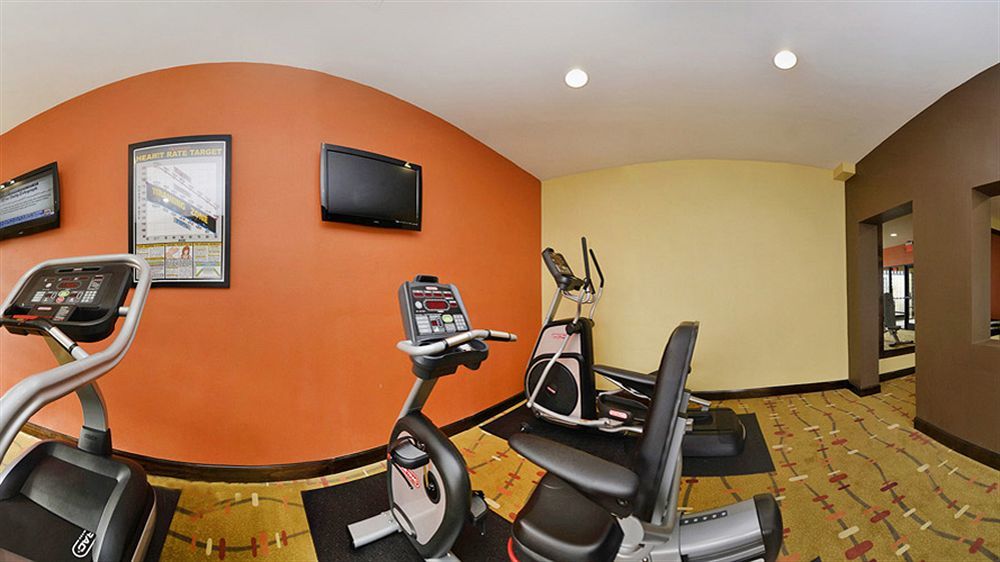 Holiday Inn Express Burlington By Ihg Εξωτερικό φωτογραφία